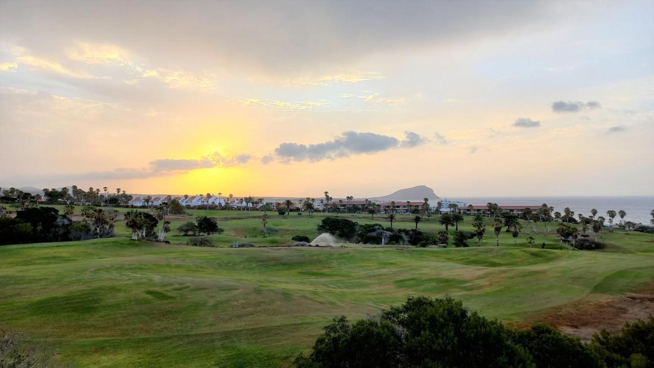 Golf Del Sur Apartment - Magnificent Panorama Of The Ocean, El Teide, And Montana Roja San Miguel de Abona Exteriör bild