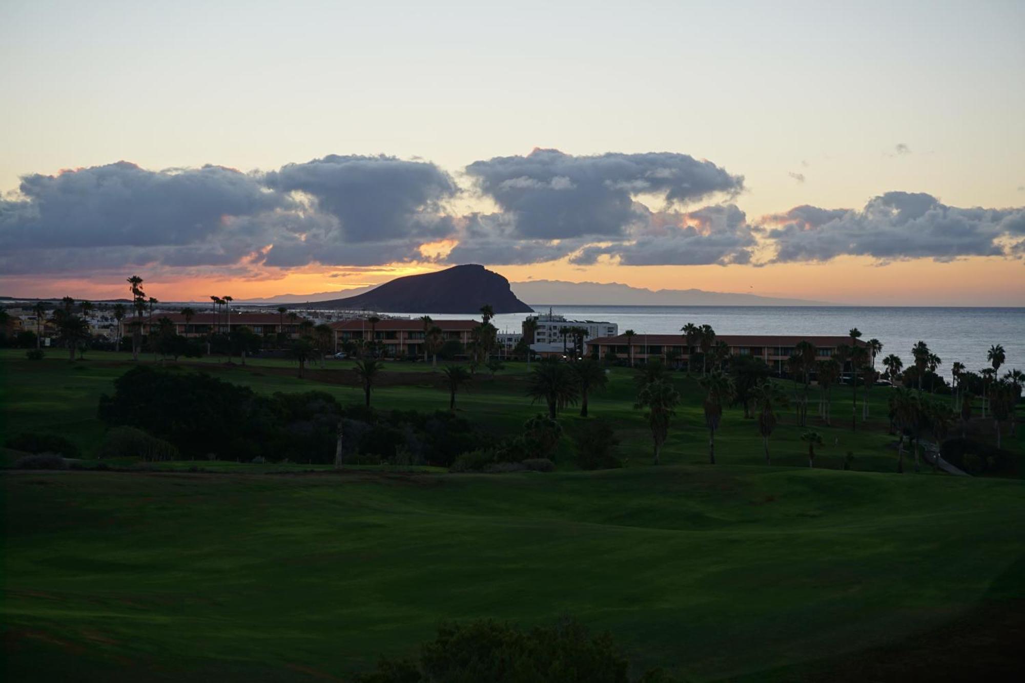 Golf Del Sur Apartment - Magnificent Panorama Of The Ocean, El Teide, And Montana Roja San Miguel de Abona Exteriör bild