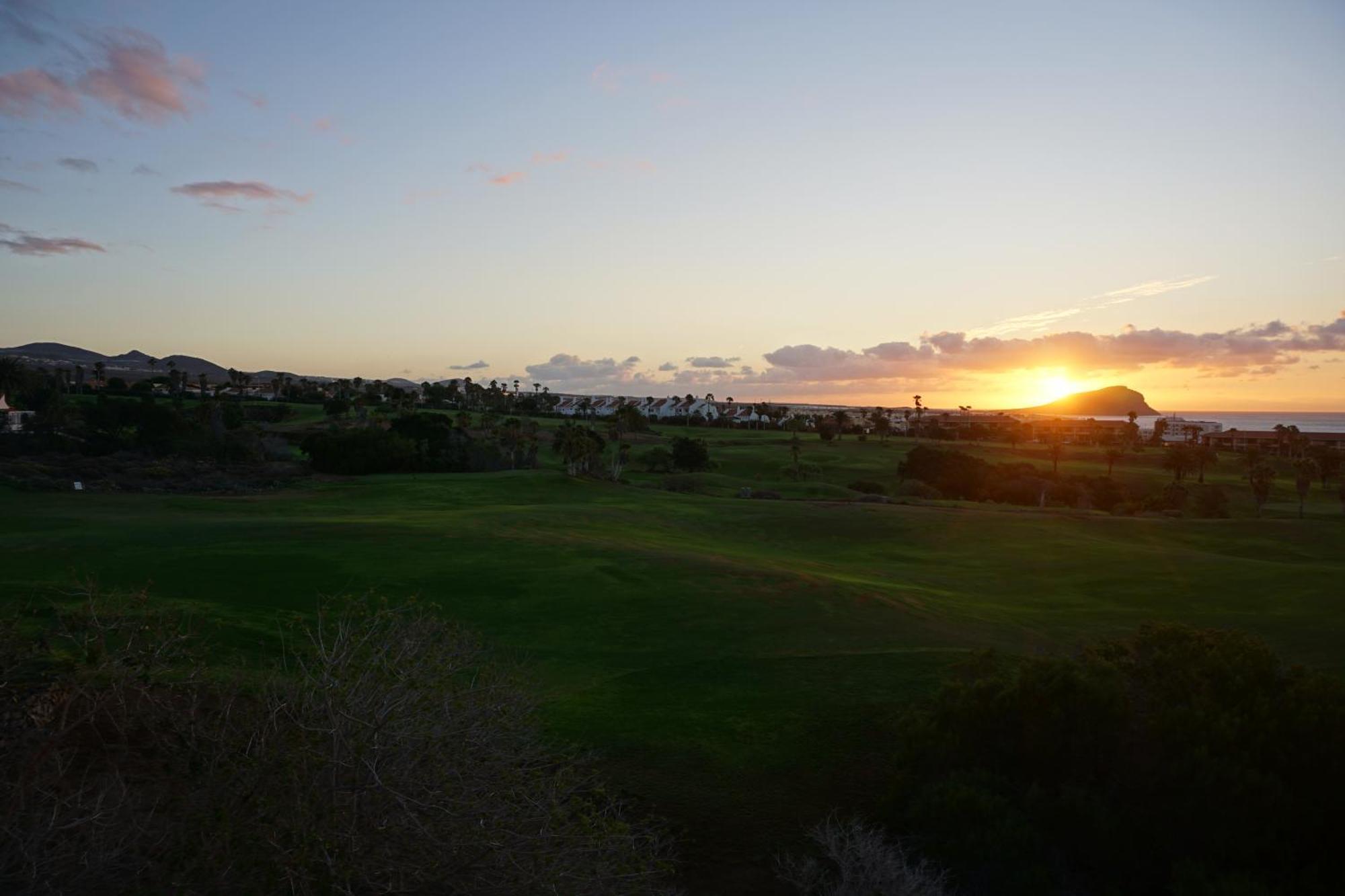 Golf Del Sur Apartment - Magnificent Panorama Of The Ocean, El Teide, And Montana Roja San Miguel de Abona Exteriör bild